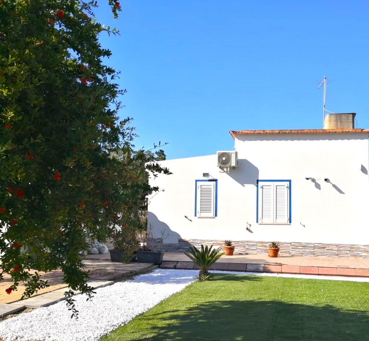 La Casa Del Melograno Βίλα Solanas  Εξωτερικό φωτογραφία