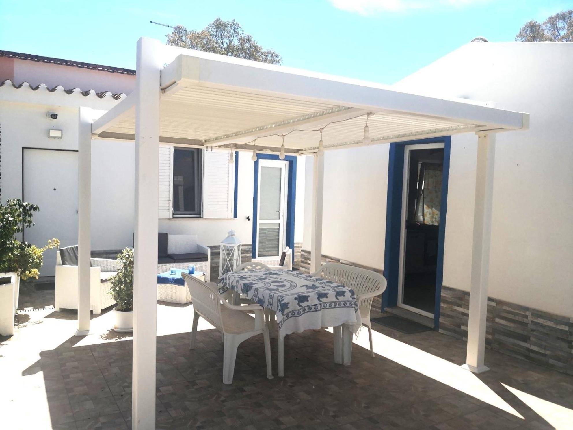 La Casa Del Melograno Βίλα Solanas  Εξωτερικό φωτογραφία